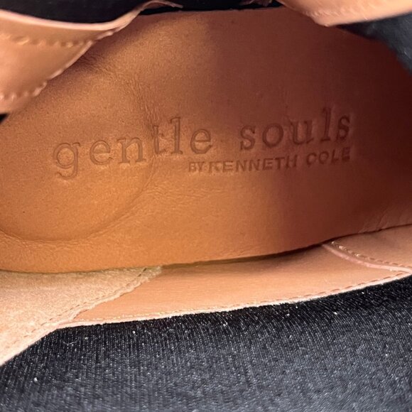 Gentle Souls by Kenneth Cole Emily Boot Size 7.5M Brown Shitake Suede Leather - Picture 11 of 16